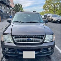 2005 Ford Explorer