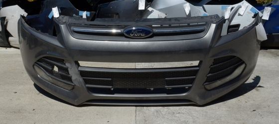 USED REF#B983 || 2013-2016 FORD ESCAPE || FRONT BUMPER ASSEMBLY