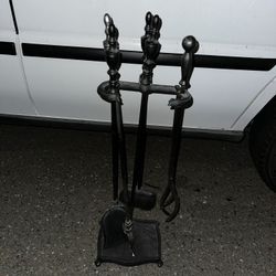 Vintage Fire Place Tool Set