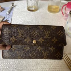 Louis Vuitton LV Brown Monogram Canvas Leather Sarah Long Wallet