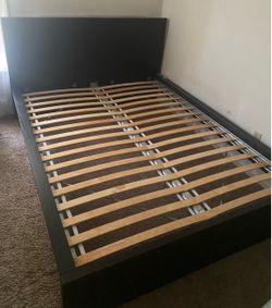 Queen size bed Ikea MALM