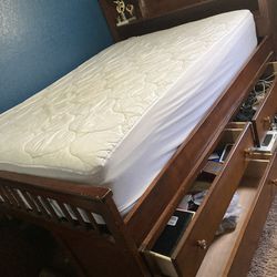 FULL SIZE BED WITH DRAWERS AND STORAGE 