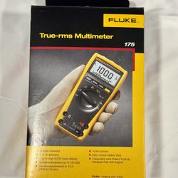 Fluke 175 Digital Multimeter 