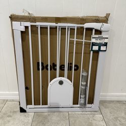 Pet Gate / Baby Gate with Pet Door - Fits Openings 29” - 43”