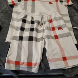 Burberry Xl Fits Like M