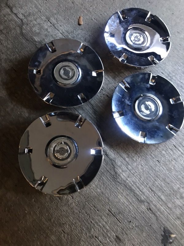 Chrysler center caps