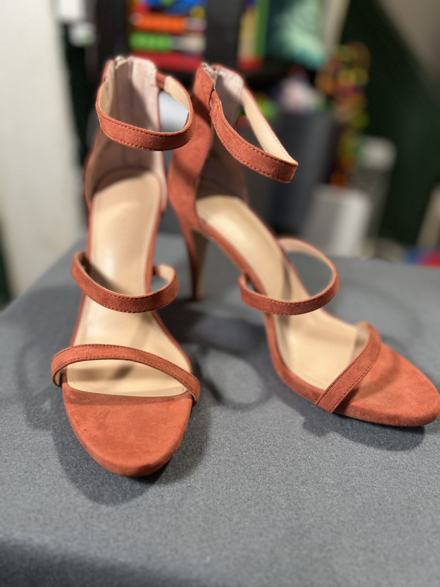 kelly and katie Courtnee