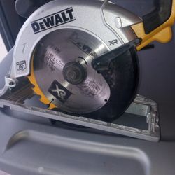 DeWalt Cordless Circular Saw 