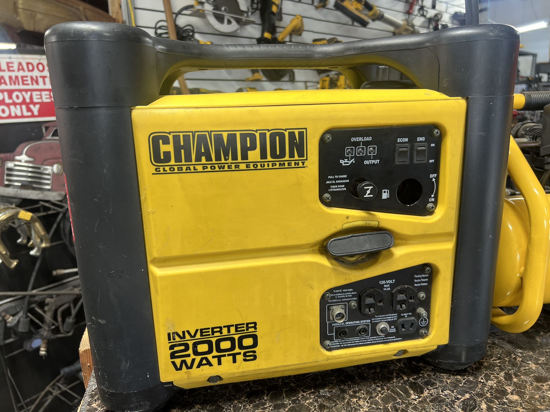Champion 2000i Generator