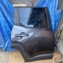 Jeep Renegade Door Right Rear 18thru22 Complete 