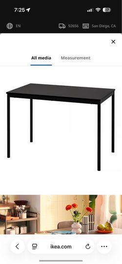 Dining room table and chairs (4)