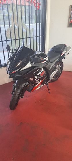 Apollo Titan 250 Cc Motorcycle