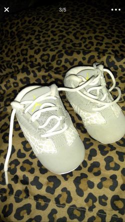 Baby Jordan’s 2c 15$
