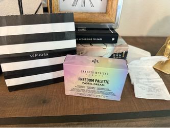 Maquillaje DANESSA MYRICKS edition limitada