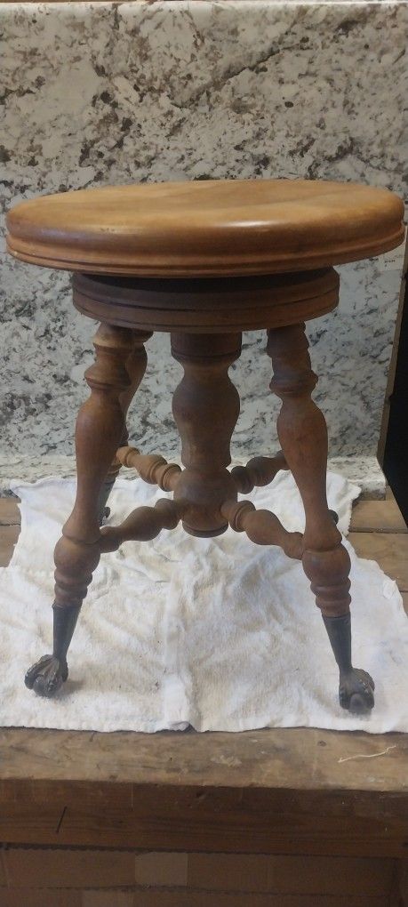 Drafting Stool