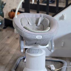 Graco Soothe My Way Swing