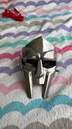 MF DOOM metal mask
