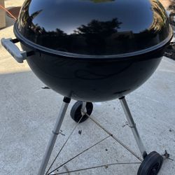 Weber Charcoal Grill Great For Summer 