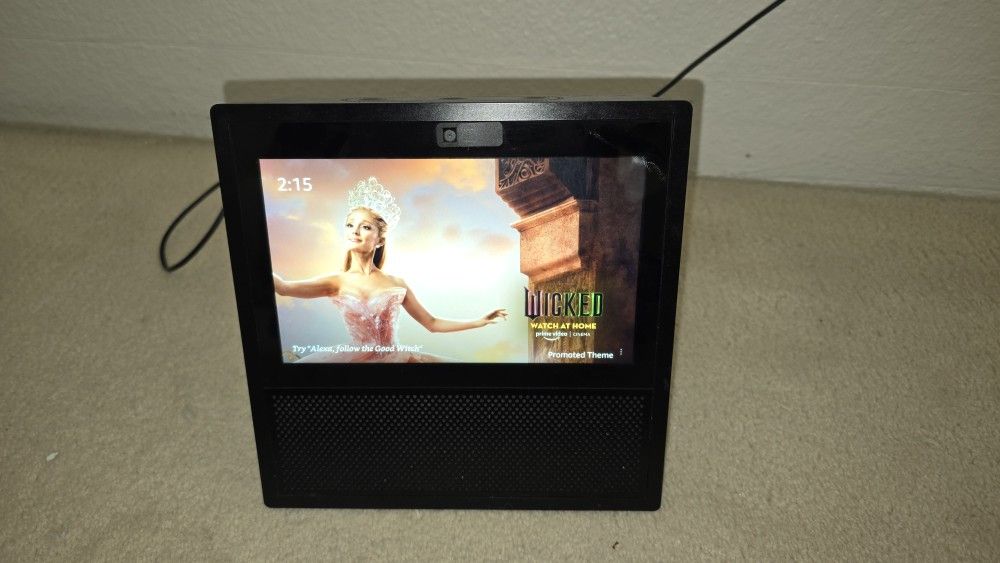Amazon Echo Show 1st Gen Alexa - Black - Bluetooth Smart Speaker