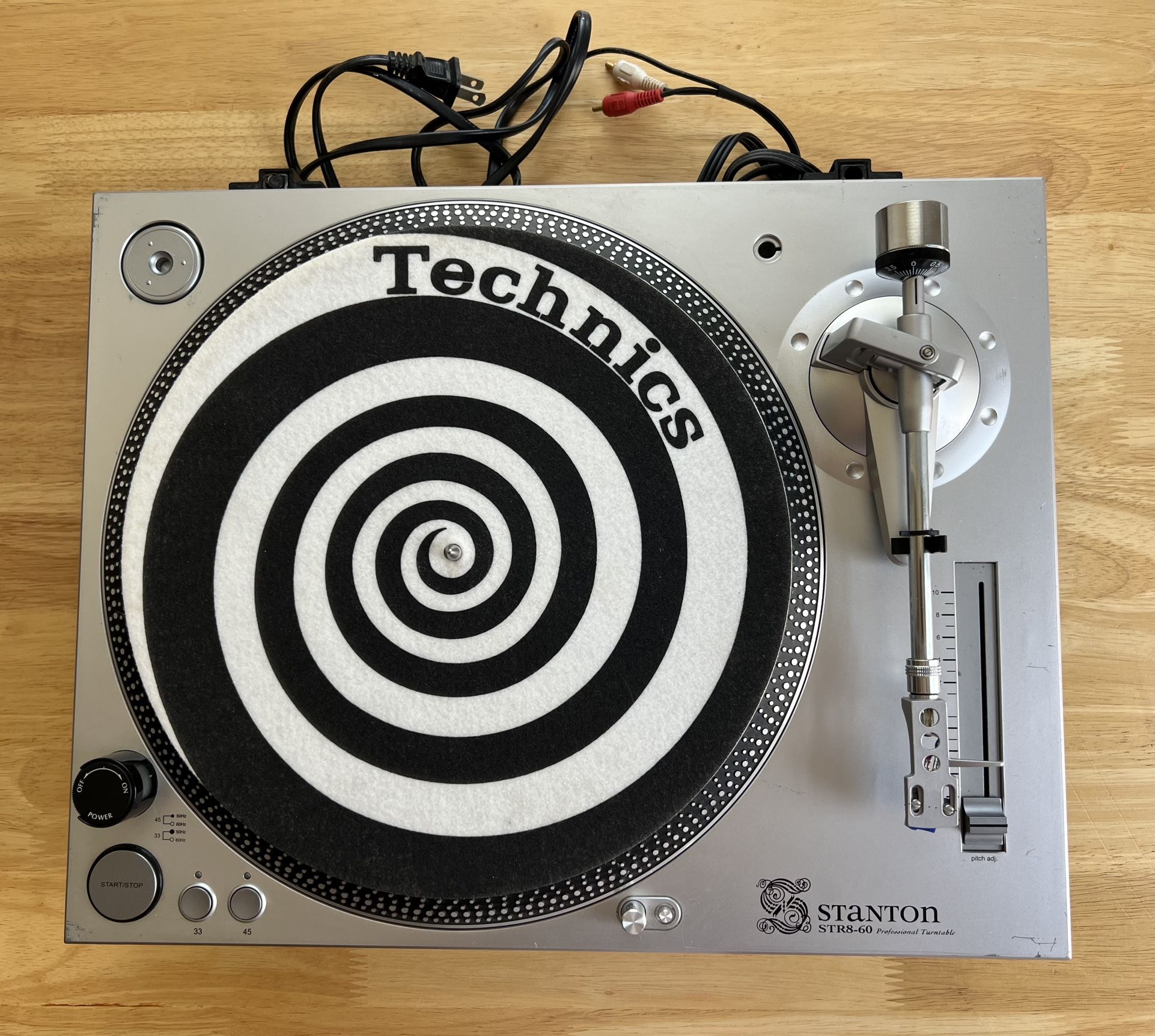 Stanton STR8-60 Professional Turntable DJ equipment