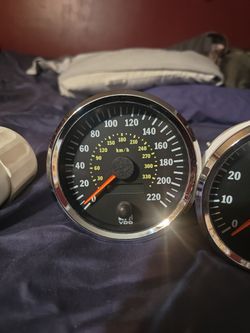 VDO  GUAGES