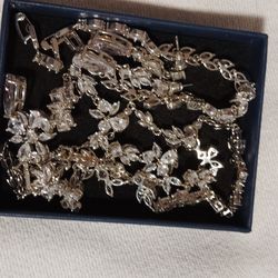 Wedding necklace
