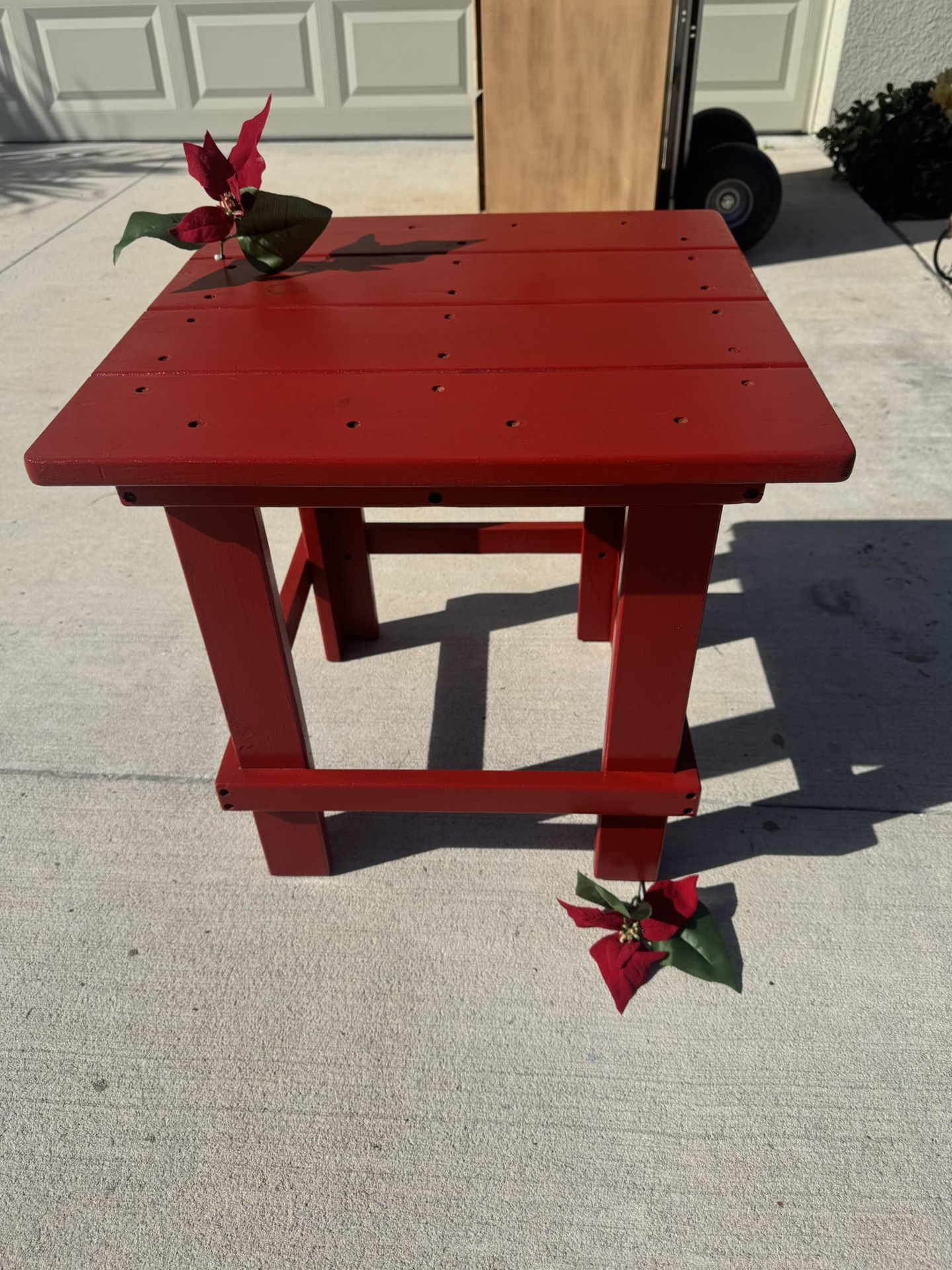 Colonial Red Side Table H20x20x20