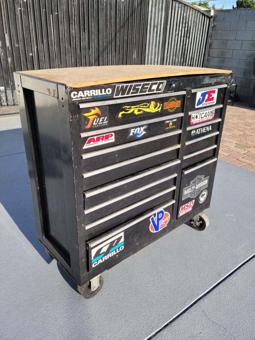 Husky Tool Box for Sale in West Covina, CA OfferUp