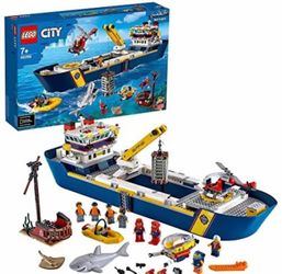 LEGO City Sea Explorer Undersea Exploration Ship 60266