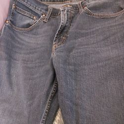 Men's Wrangler Straight Fit Jeans Size 31/30 30 Dollars 