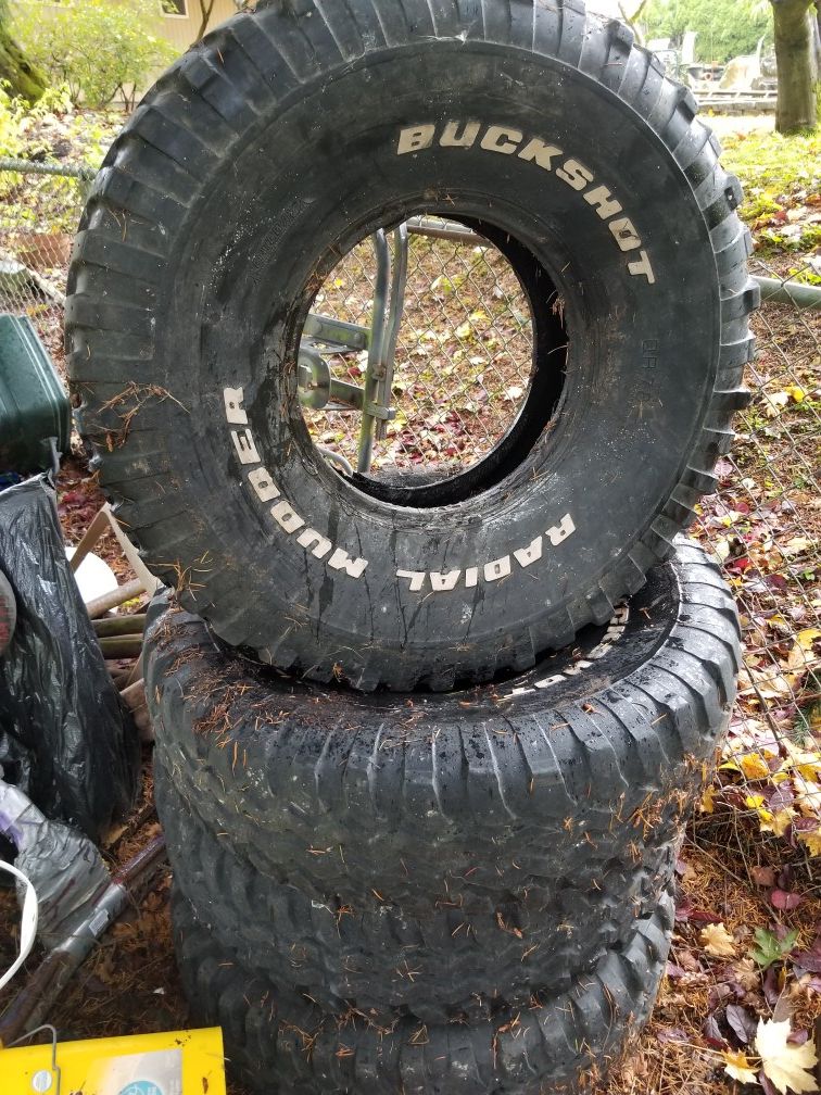 FREE Set of 3 35 inch buckshot mudders tires qr 78 15 lt