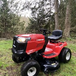 FS: Troy-Bilt Bronco 42 Mower Riding Lawnmower