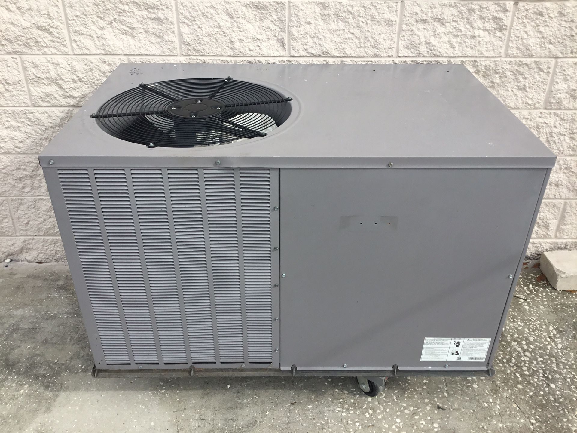 5 Ton Carrier (ICP) S/C w/Heat Package Unit 410A