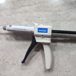 AquaBond Adhesive Dispensing Gun
