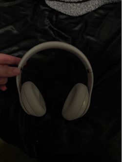Beats Studio Pro