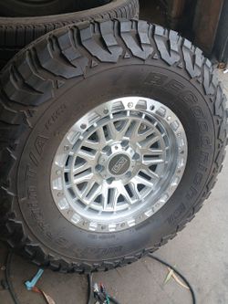 17x9 AXD RIMS 6X139 6X5.5 ON 35 12.50 17 BFG
