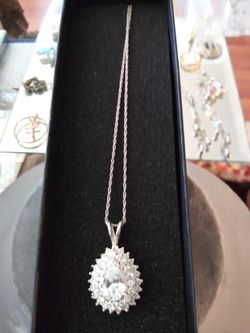 Vintage Rhinestone Neckace