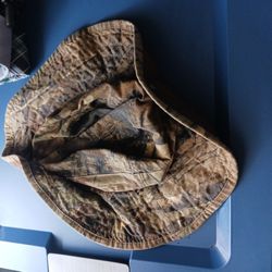 camo sun hat 