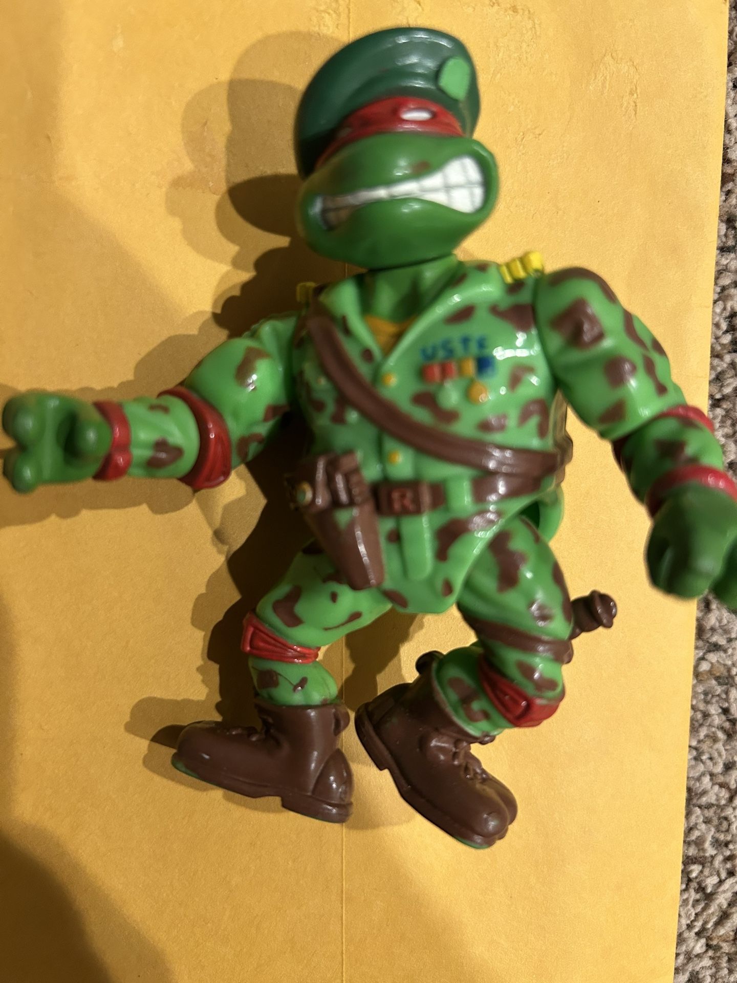 Teenage Mutant Ninja Turtles Action Figure - Military Raphael
