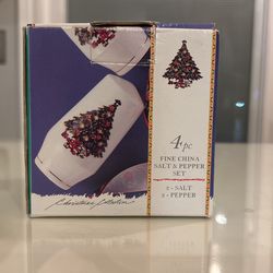 Christmas Collection 4 Pc Salt & Pepper Set
