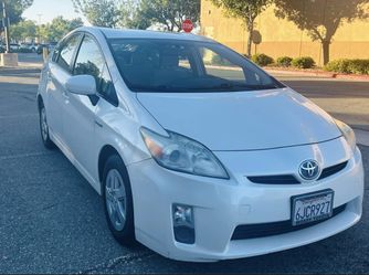 2010 Toyota Prius - Clean Title, Great Condition!