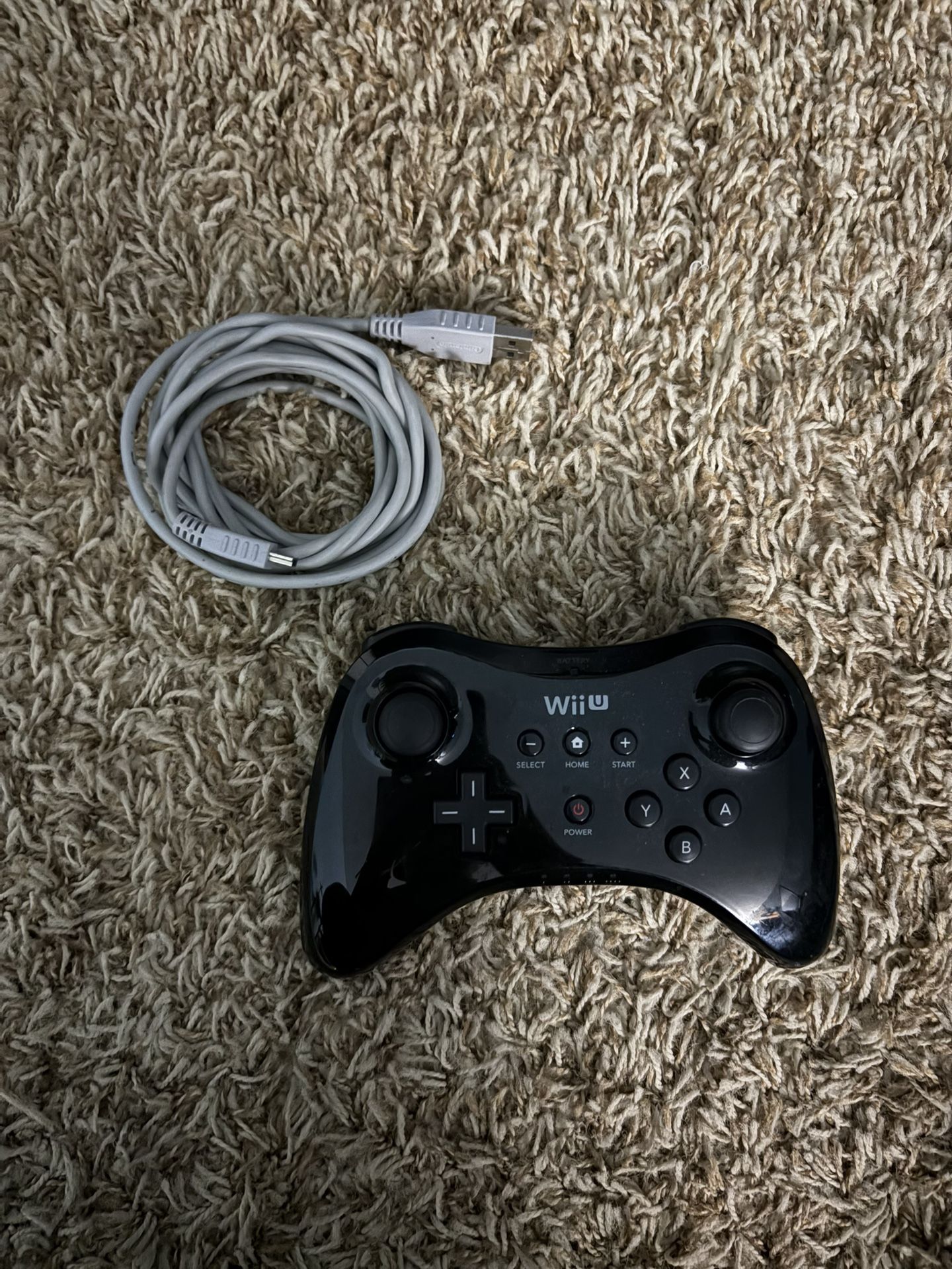 Wii U Pro Controller w/ Charger