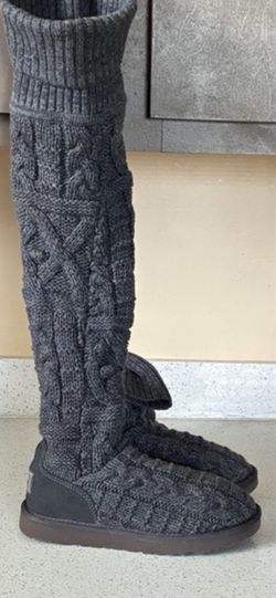 UGG Australia grey knit boots with a fold-down, cable-knit design