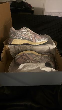 New balance sneakers