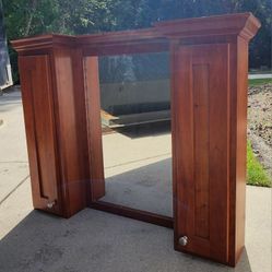 Cabinets 