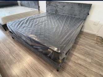 NEW ⚡️ King size 12” Inch Firm CoolGel Hybrid Mattress – Firm Feel Mattress @ Discount Prices ⚡️ $0 down Financing Available ⚡️ Delivery Available 🚚