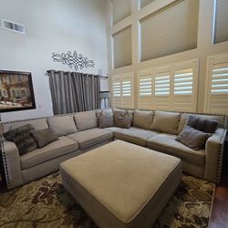 Sectional couch and Ottoman 