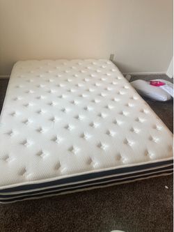 Queen Memory Foam Mattress w/ Built-In Box Spring