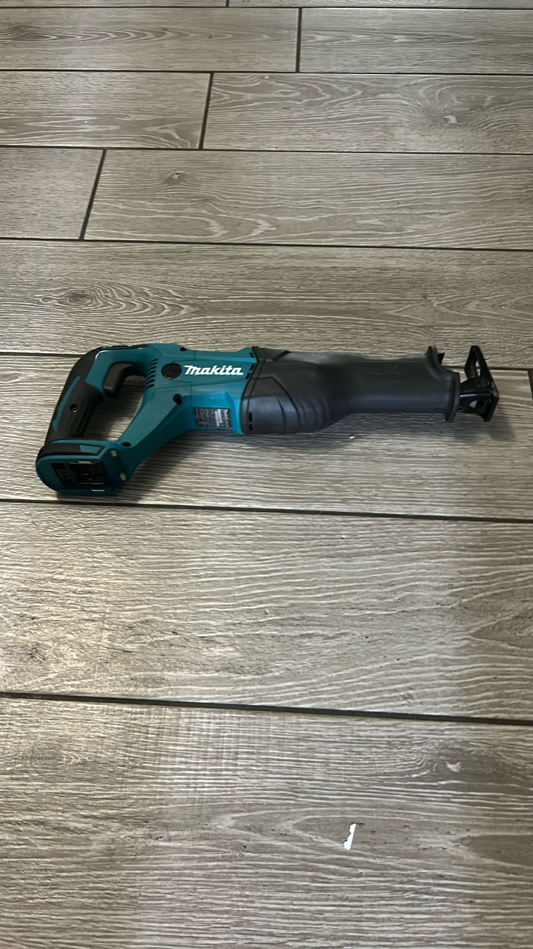 Makita Sawsall