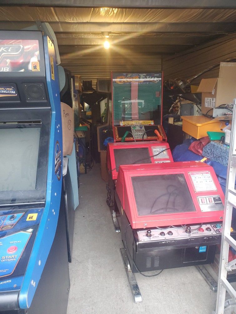Arcade And Pinball Games (I.S.O.)